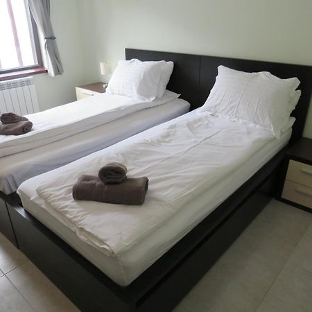 בורובץ Flora Daisy Apartment Nr 28 מראה חיצוני תמונה